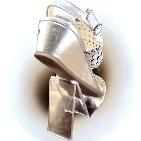 SANDALS by ALEX MARIE SILVER  Strappy WEDGE Woven  METALLIC SILVER  SIZE 7 - Picture 3 of 13